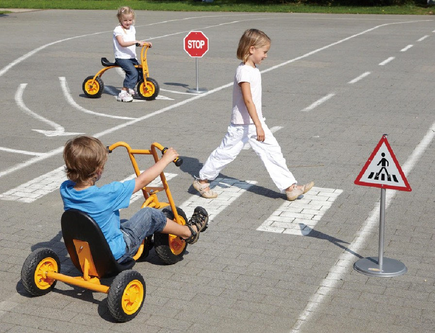 Metal Road Safety Traffic Signs – 6 Piece Set