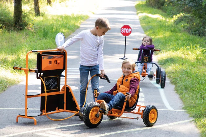 Mobile Petrol and Service Station – Double-Sided Play Unit