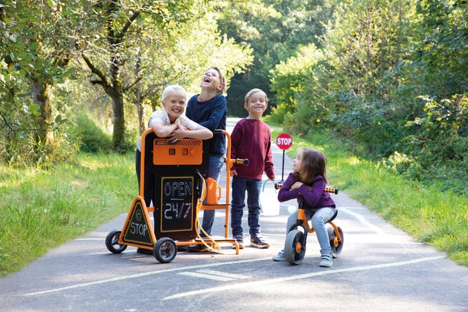 Mobile Petrol and Service Station – Double-Sided Play Unit