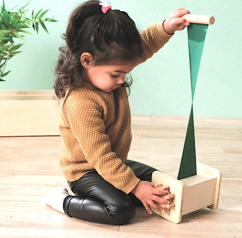 Wind the Fabric Box – Cause & Effect Learning Toy (Ages 3+)