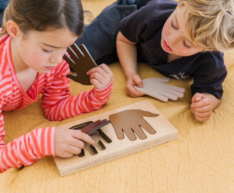 Hand in Hand Layer Puzzle 7pcs