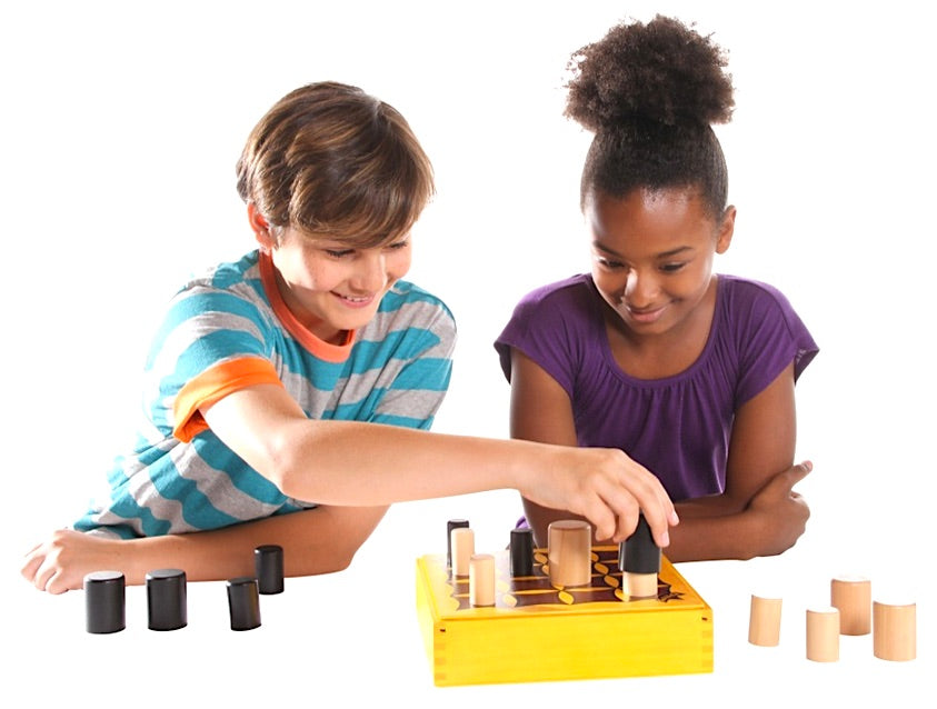 Gobblet Strategy Game