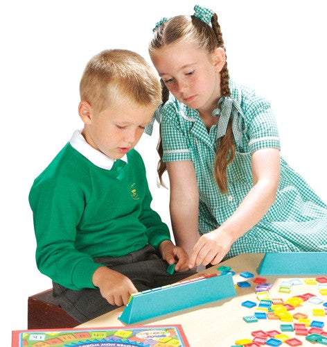 Clusters Word Building Game