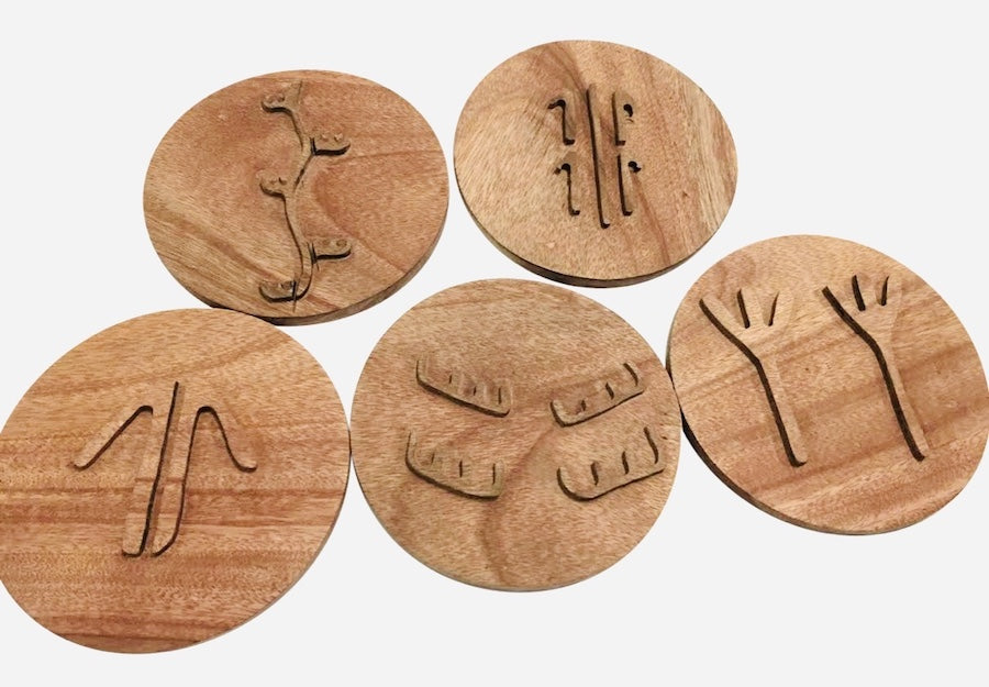 Large Indigenous Tracking Discs in Leather Pouch 5pcs