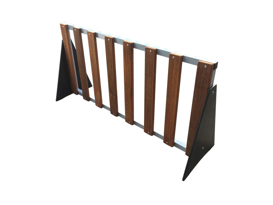 Outdoor Room Divider With Hardwood Slats