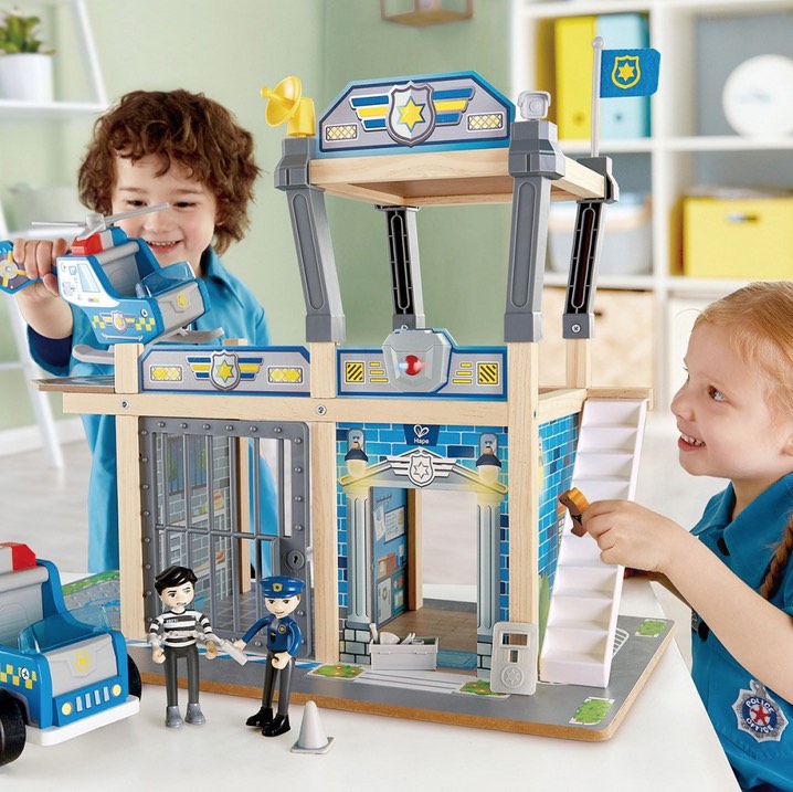 Two Storey Police Station With Accessories