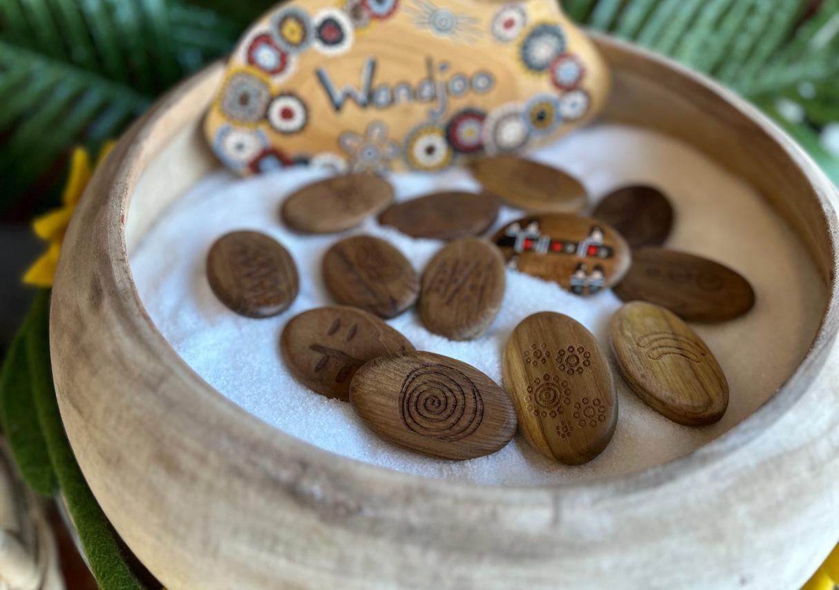 Country Story Stones 13pcs