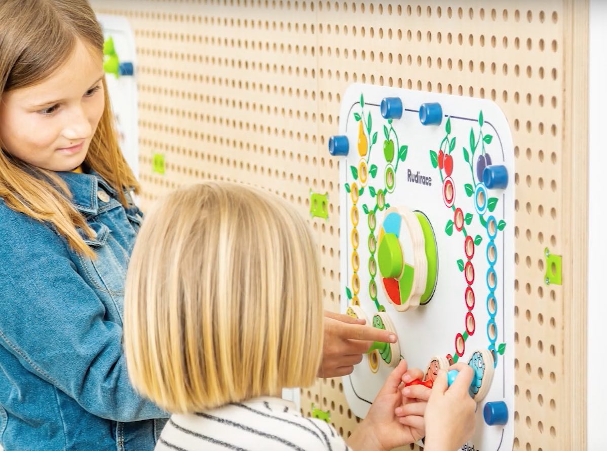 Plug It 3 Wall Panel Set With 3 Games and Accessories Combo