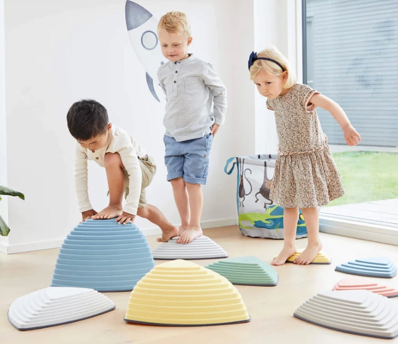 Hilltops and Riverstones Set 9pcs