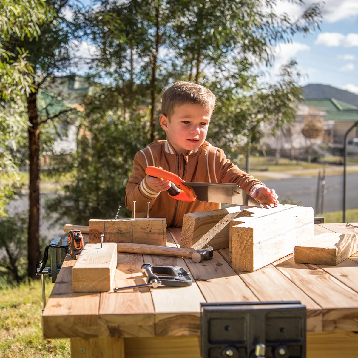 Large Outdoor Carpentry Bench With Vices